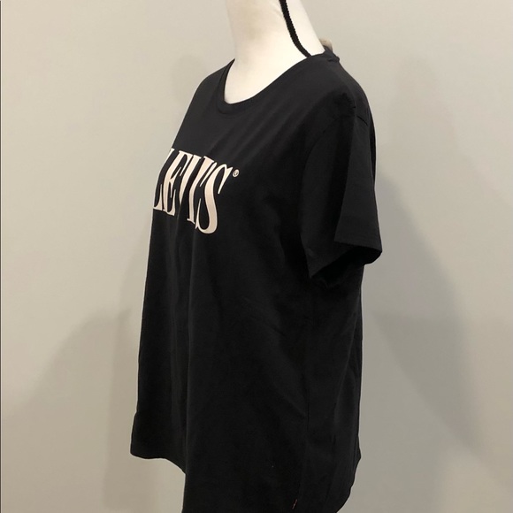 Ladies Levi’s Tee - Picture 3 of 4